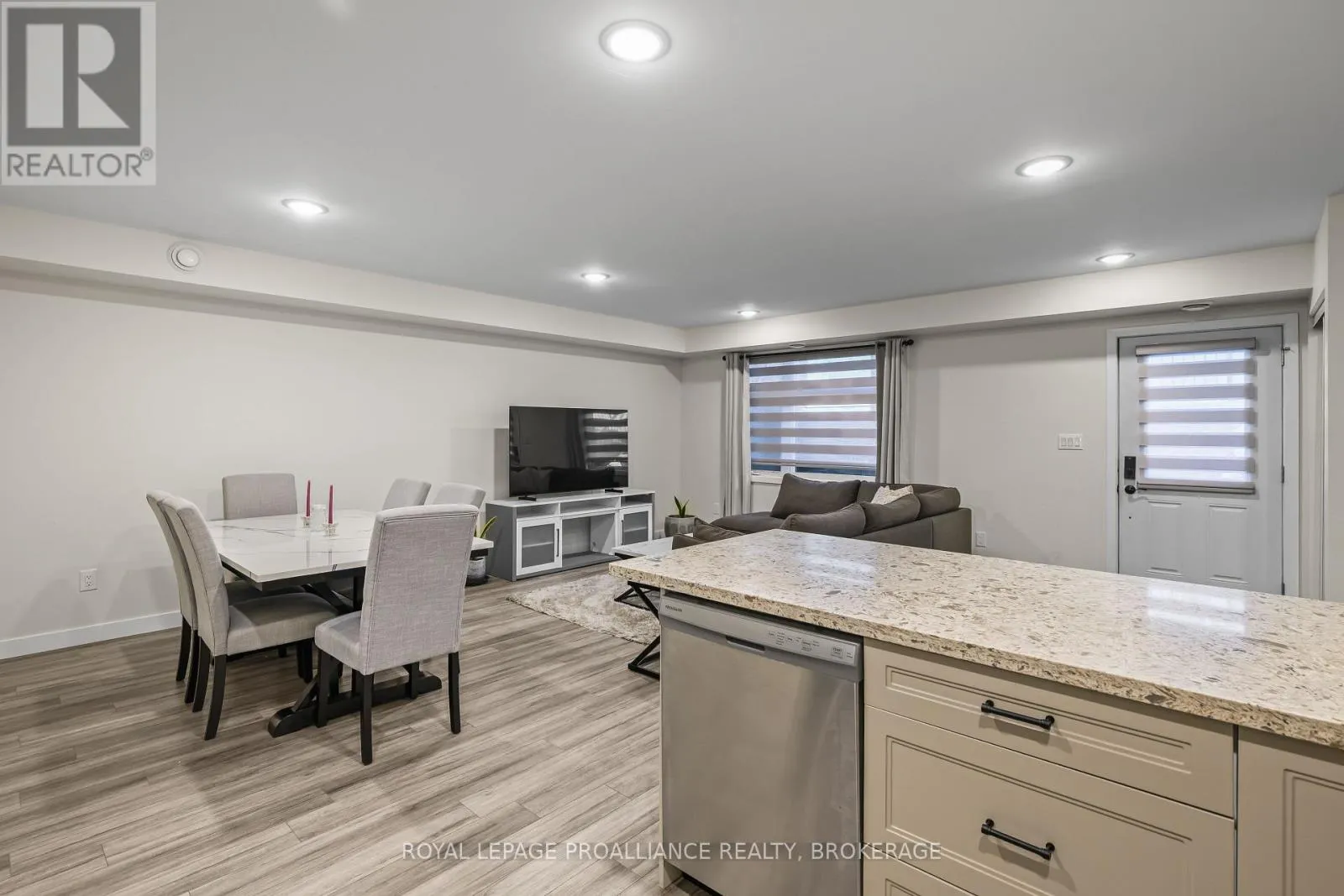 105 - 809 DEVELOPMENT DRIVE #105