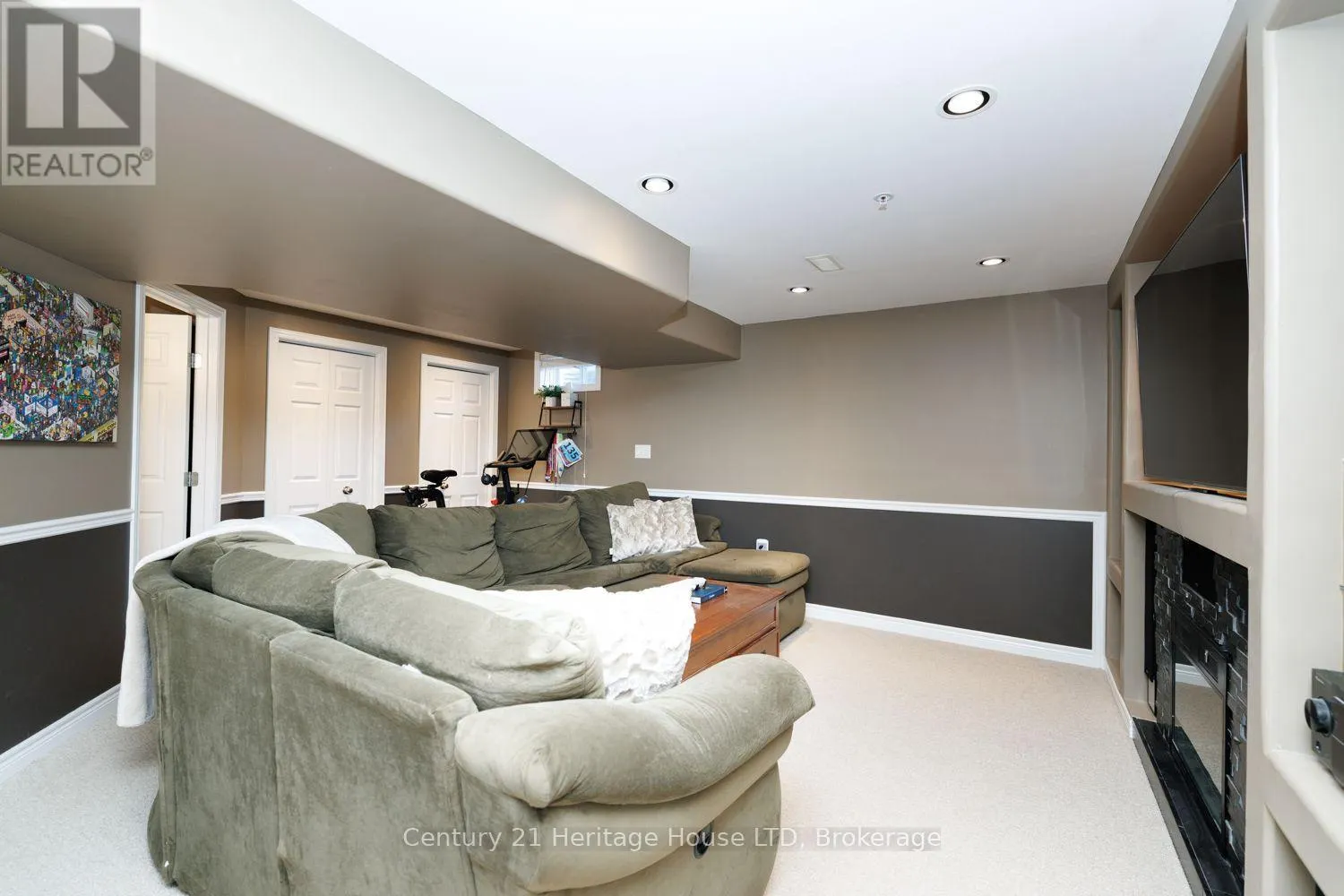 29 BLUEGRASS CRESCENT