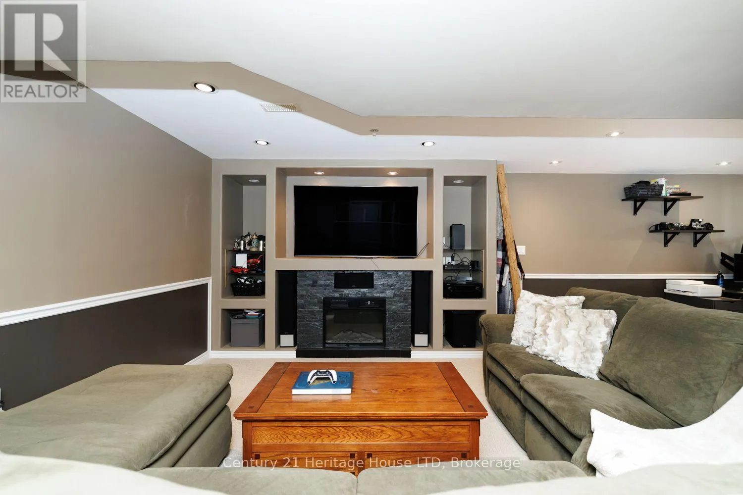 29 BLUEGRASS CRESCENT