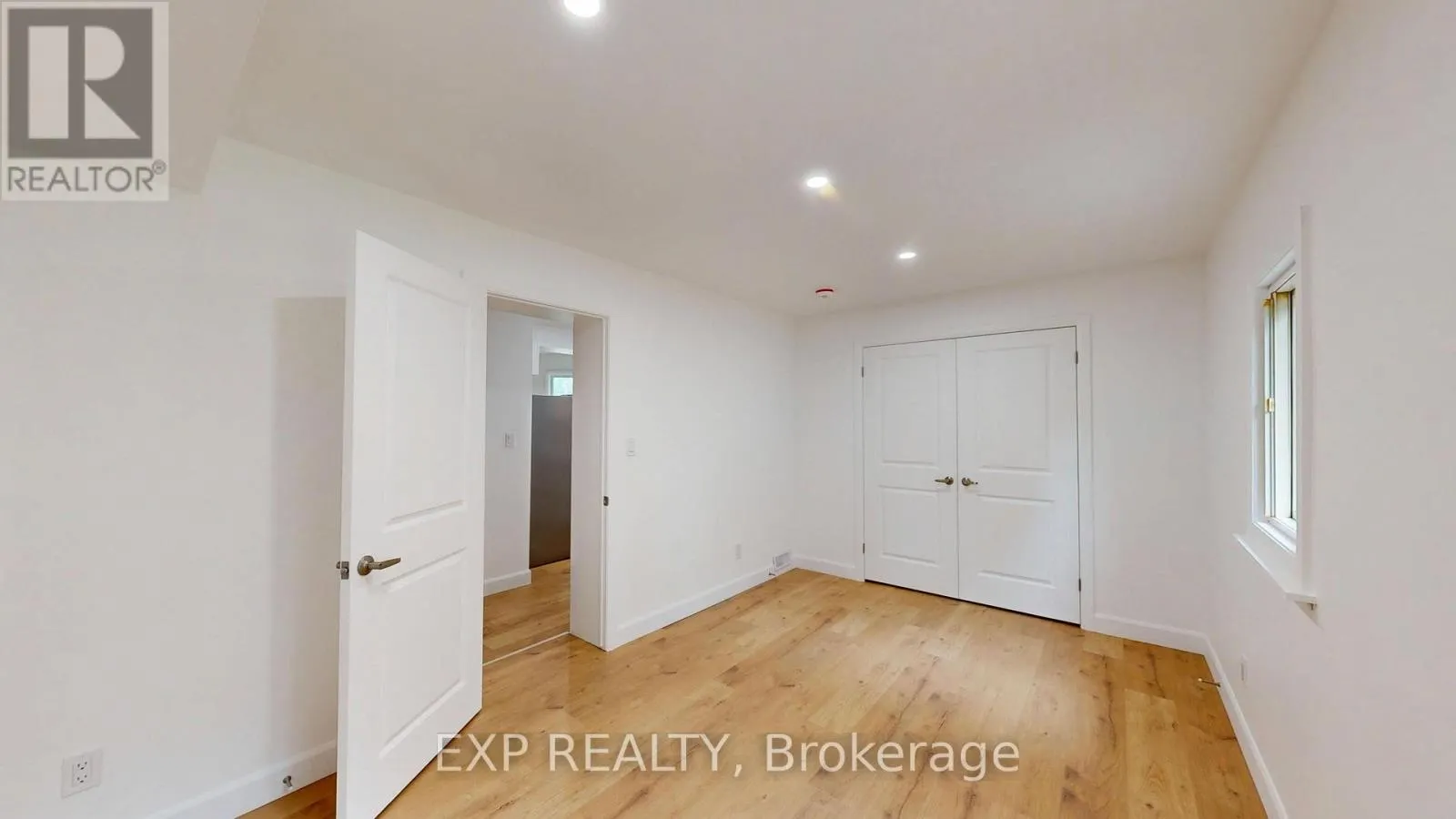 686 ELIAS STREET