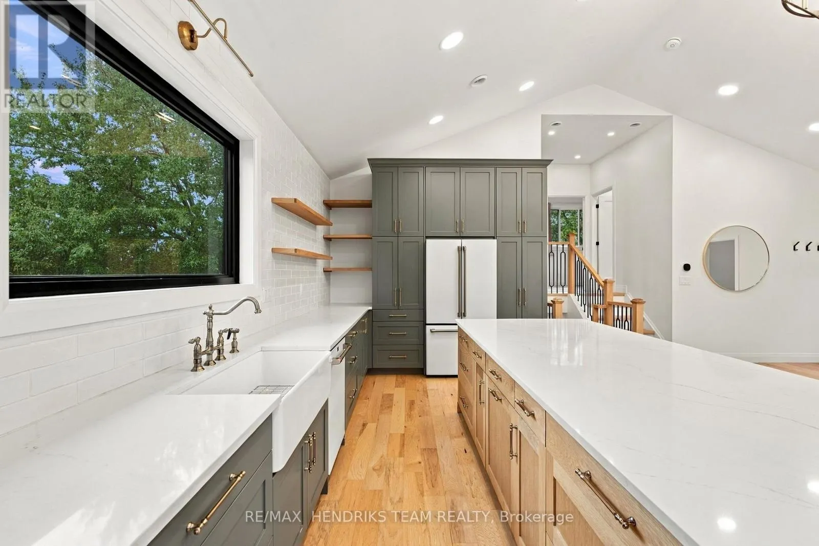 94 BELLINGHAM DRIVE