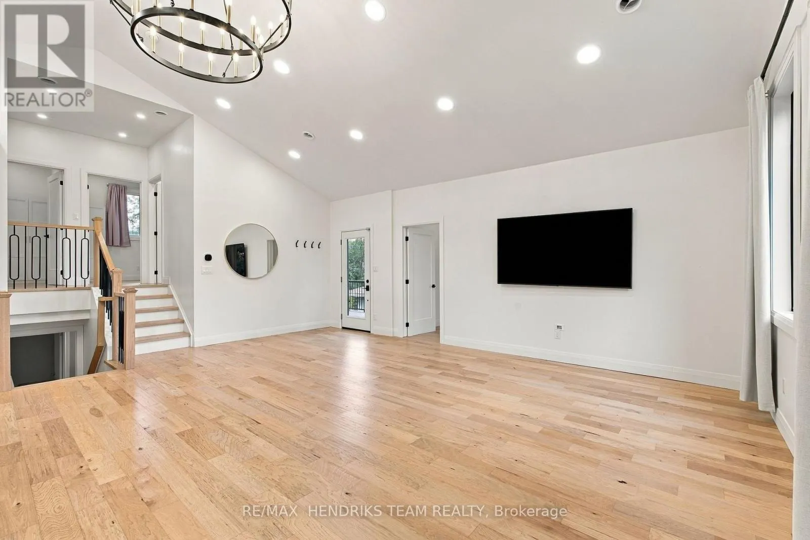 94 BELLINGHAM DRIVE
