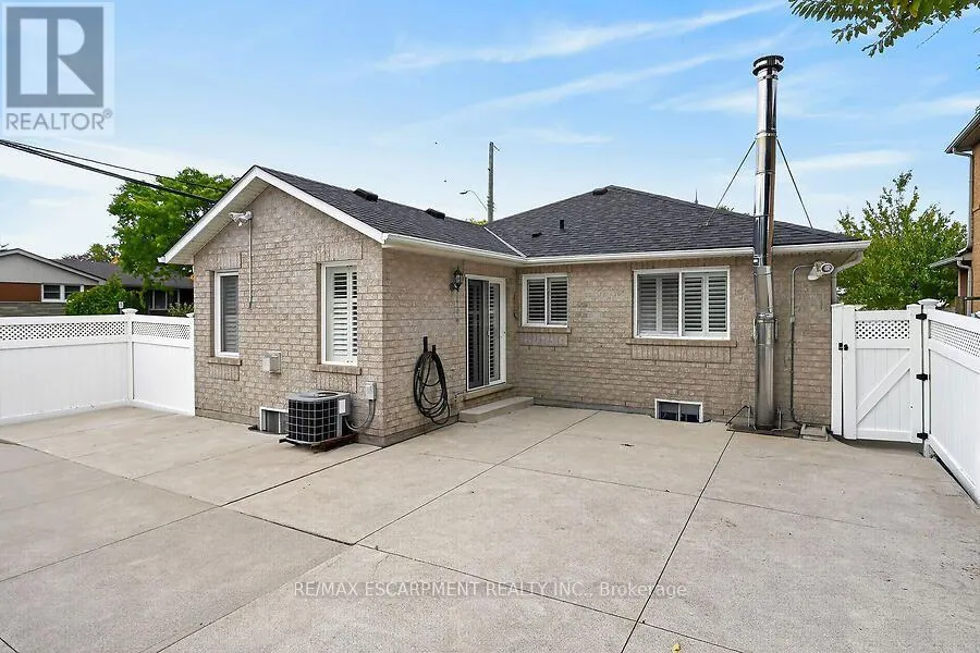 166 TOBY CRESCENT
