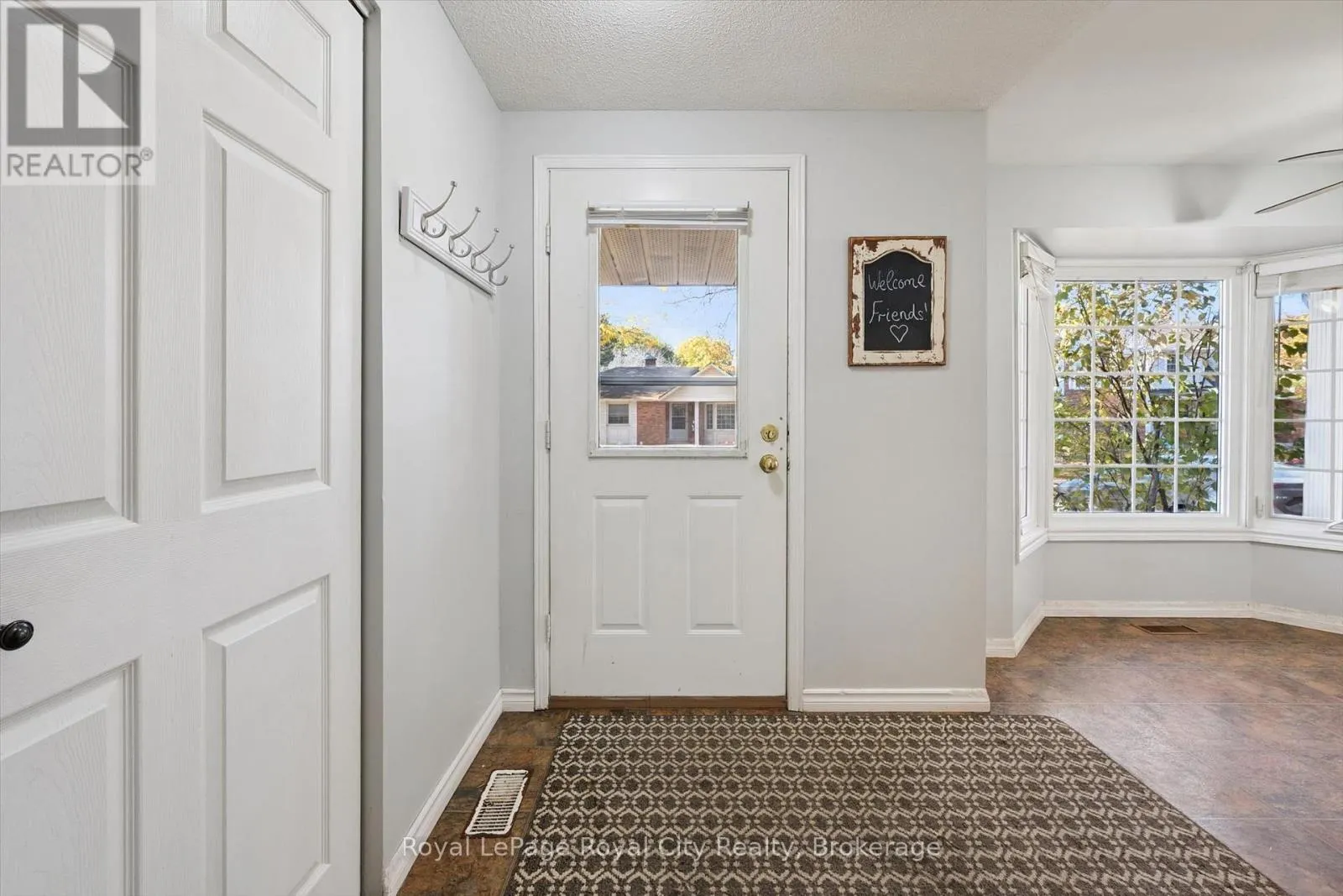 48 - 129 VICTORIA ROAD N #48