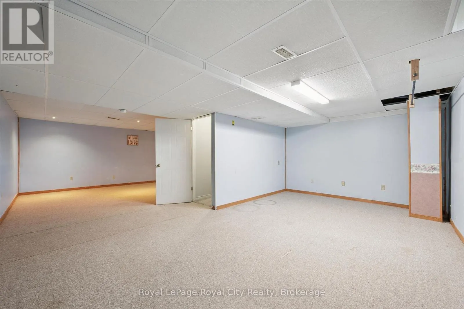 48 - 129 VICTORIA ROAD N #48
