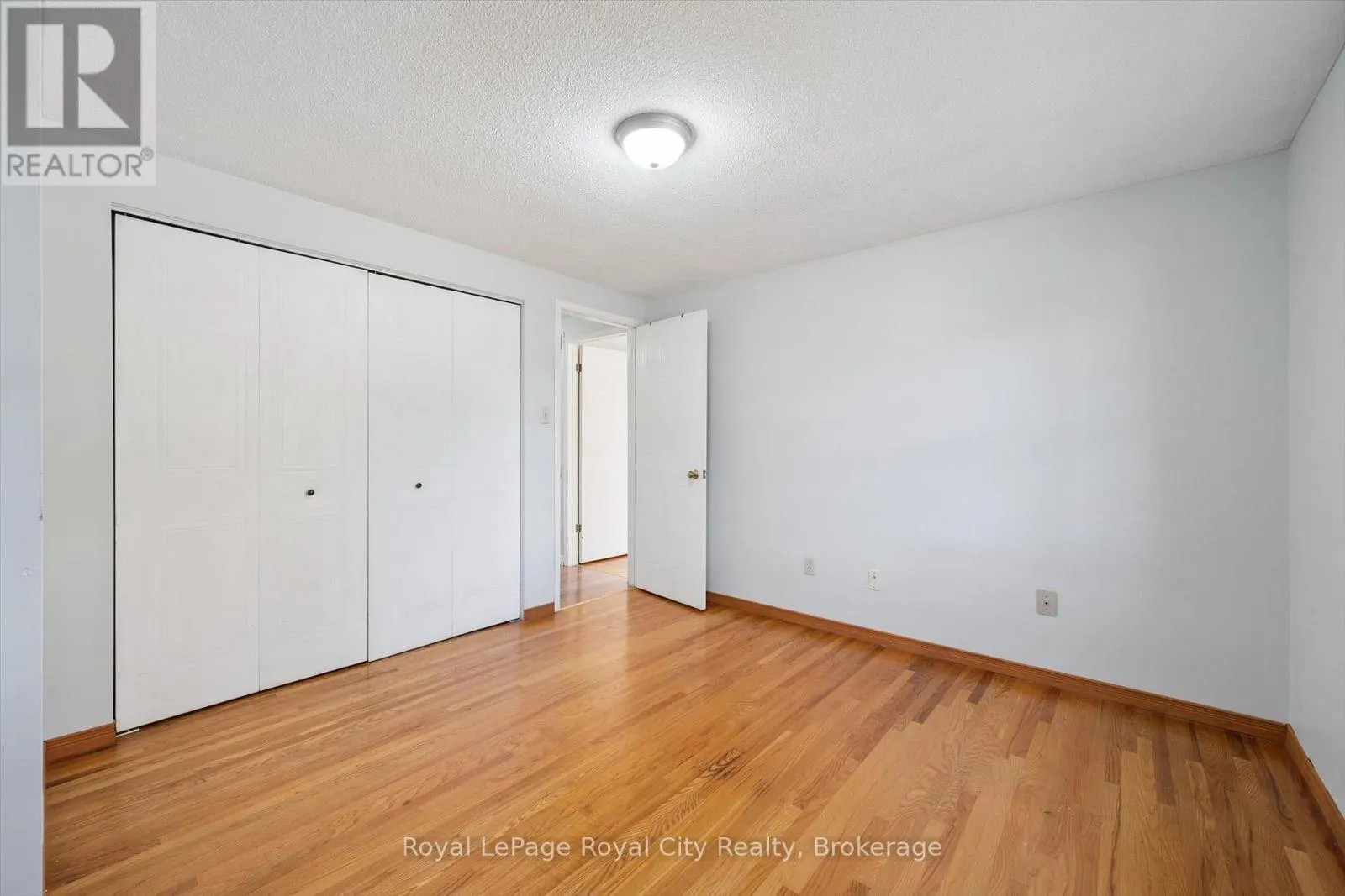 48 - 129 VICTORIA ROAD N #48