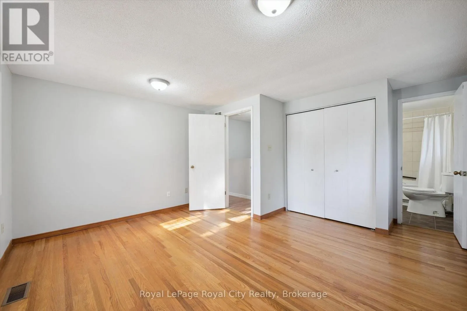 48 - 129 VICTORIA ROAD N #48