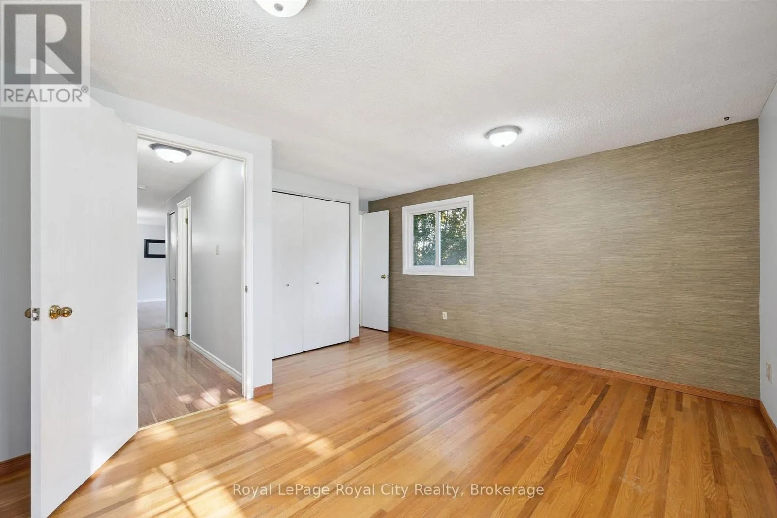 48 - 129 VICTORIA ROAD N #48