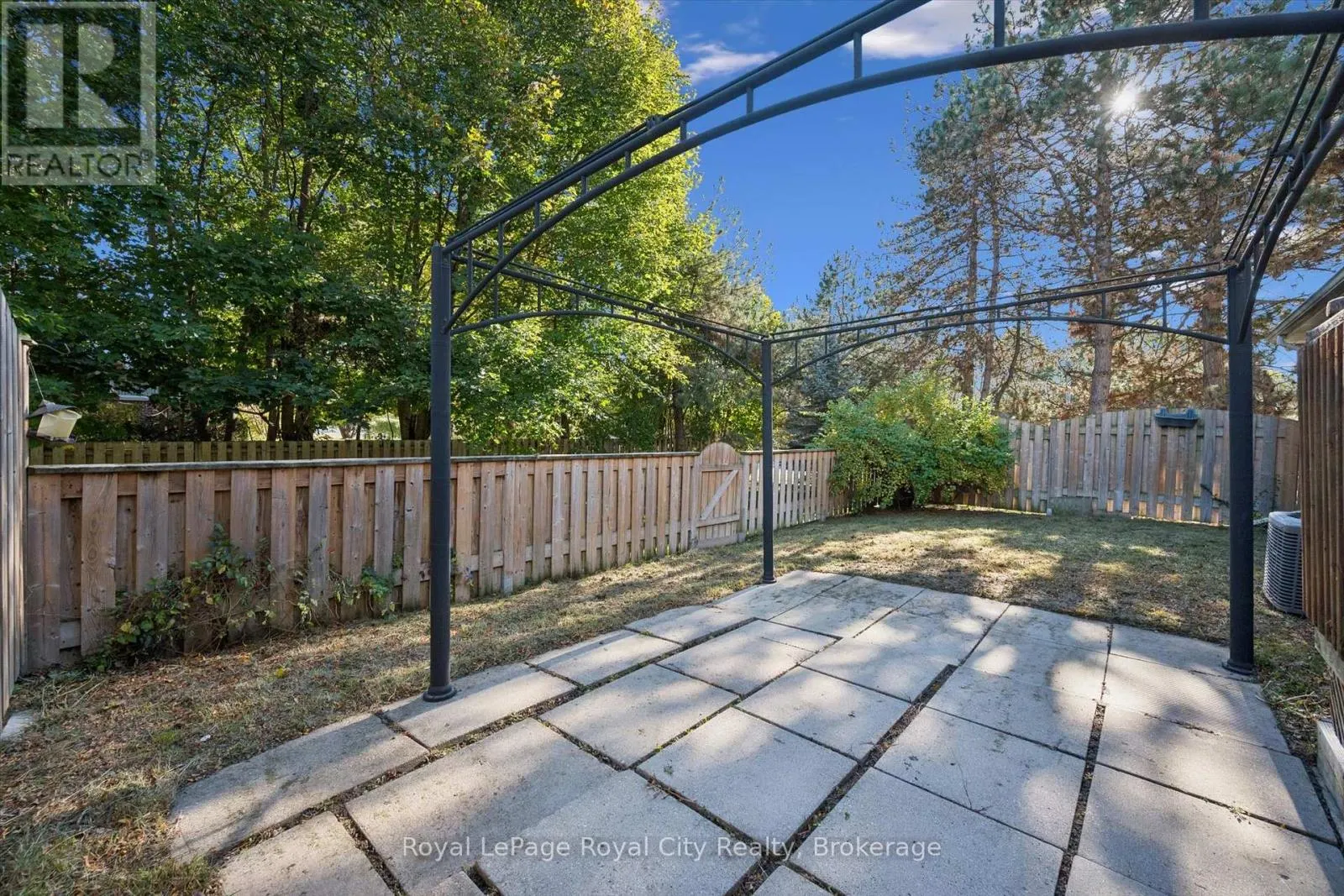 48 - 129 VICTORIA ROAD N #48
