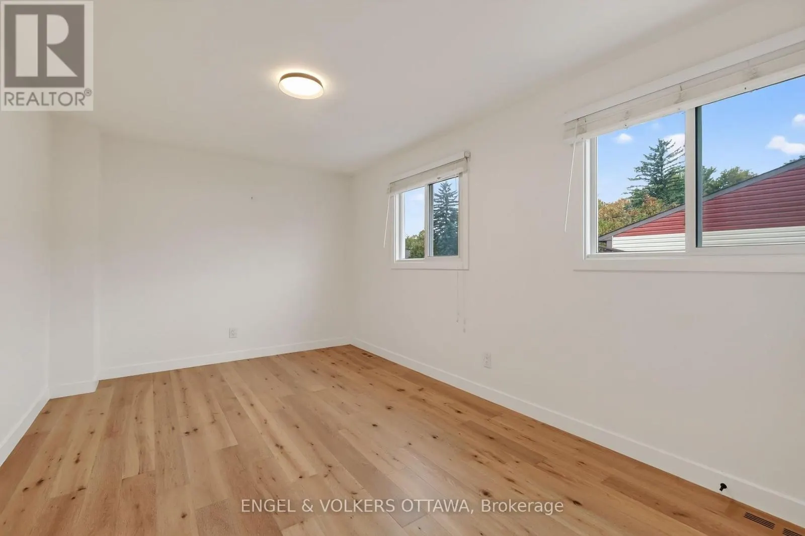 259 TEAL CRESCENT