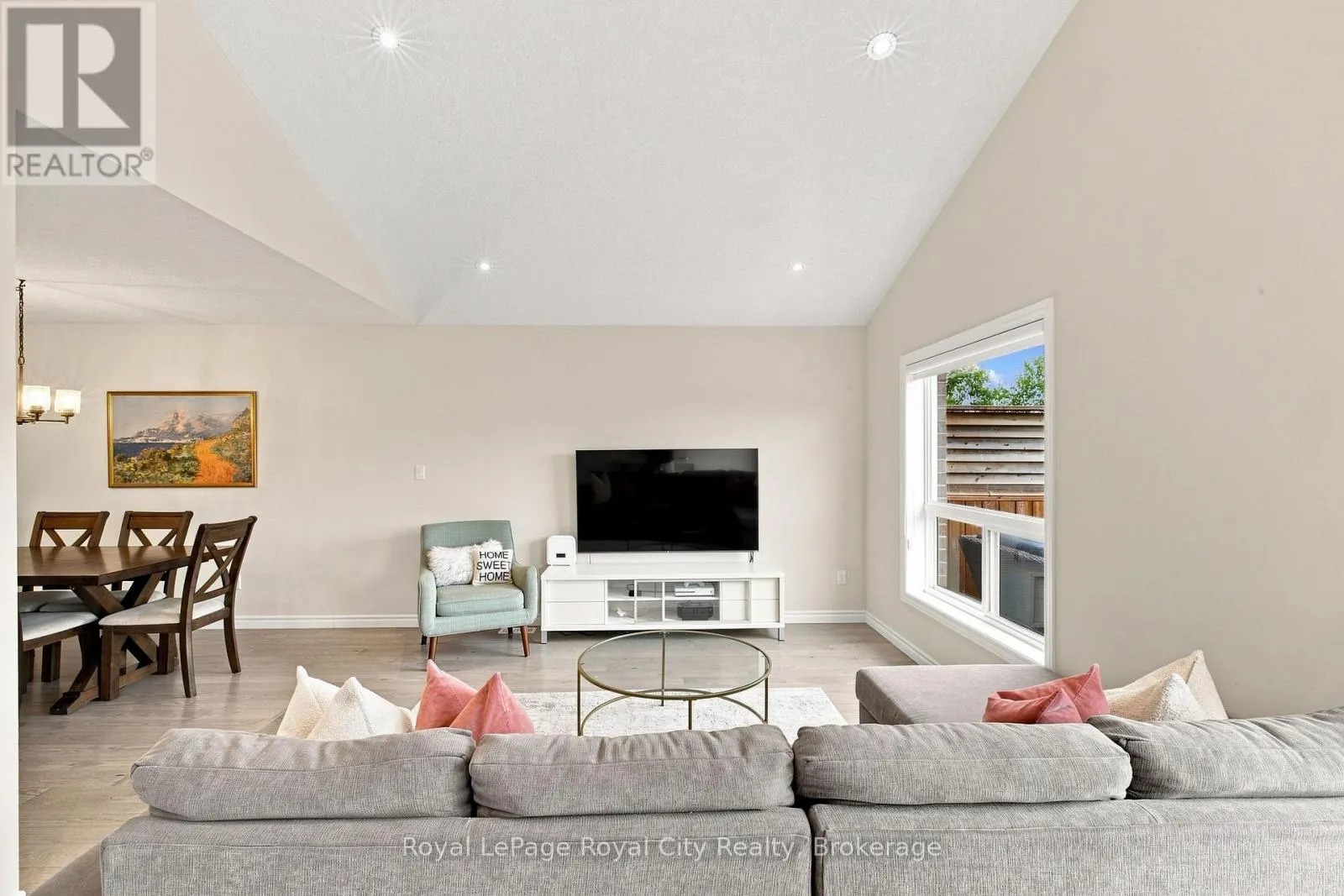 558 STARWOOD DRIVE