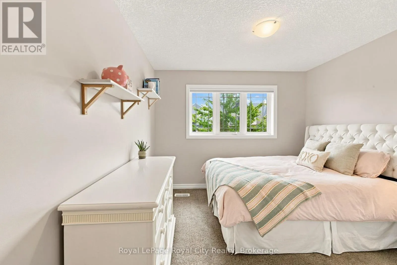558 STARWOOD DRIVE