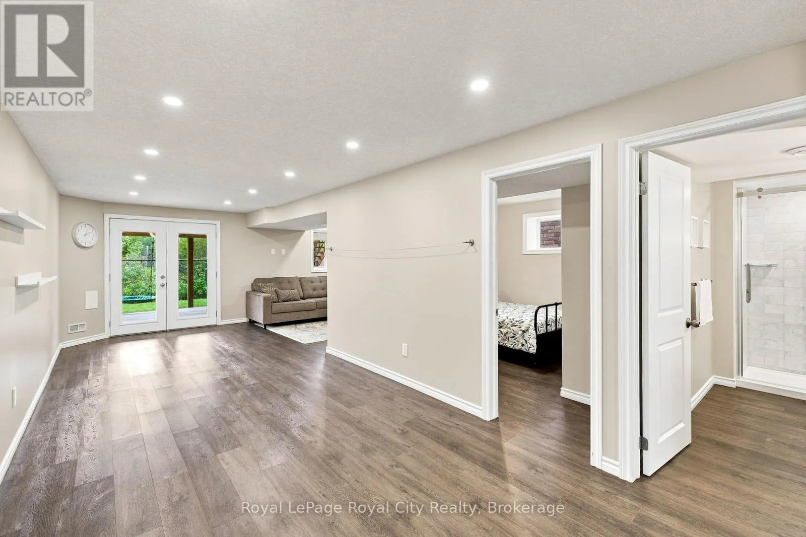 558 STARWOOD DRIVE