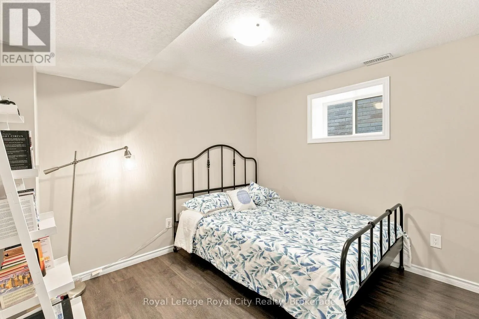 558 STARWOOD DRIVE