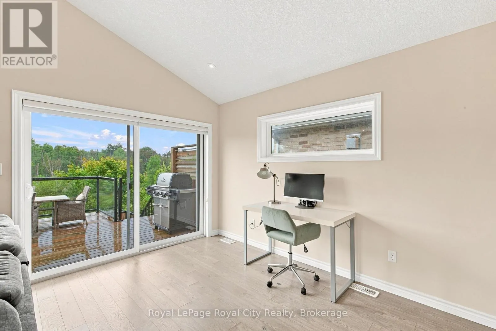 558 STARWOOD DRIVE