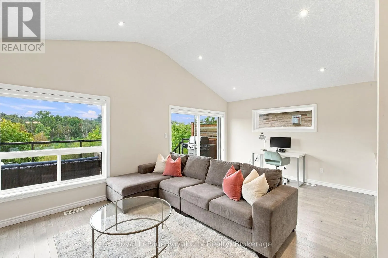 558 STARWOOD DRIVE