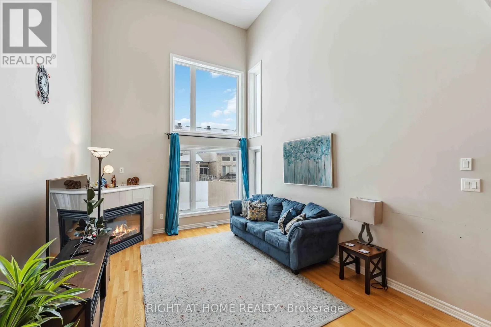 300 COOKS MILL CRESCENT