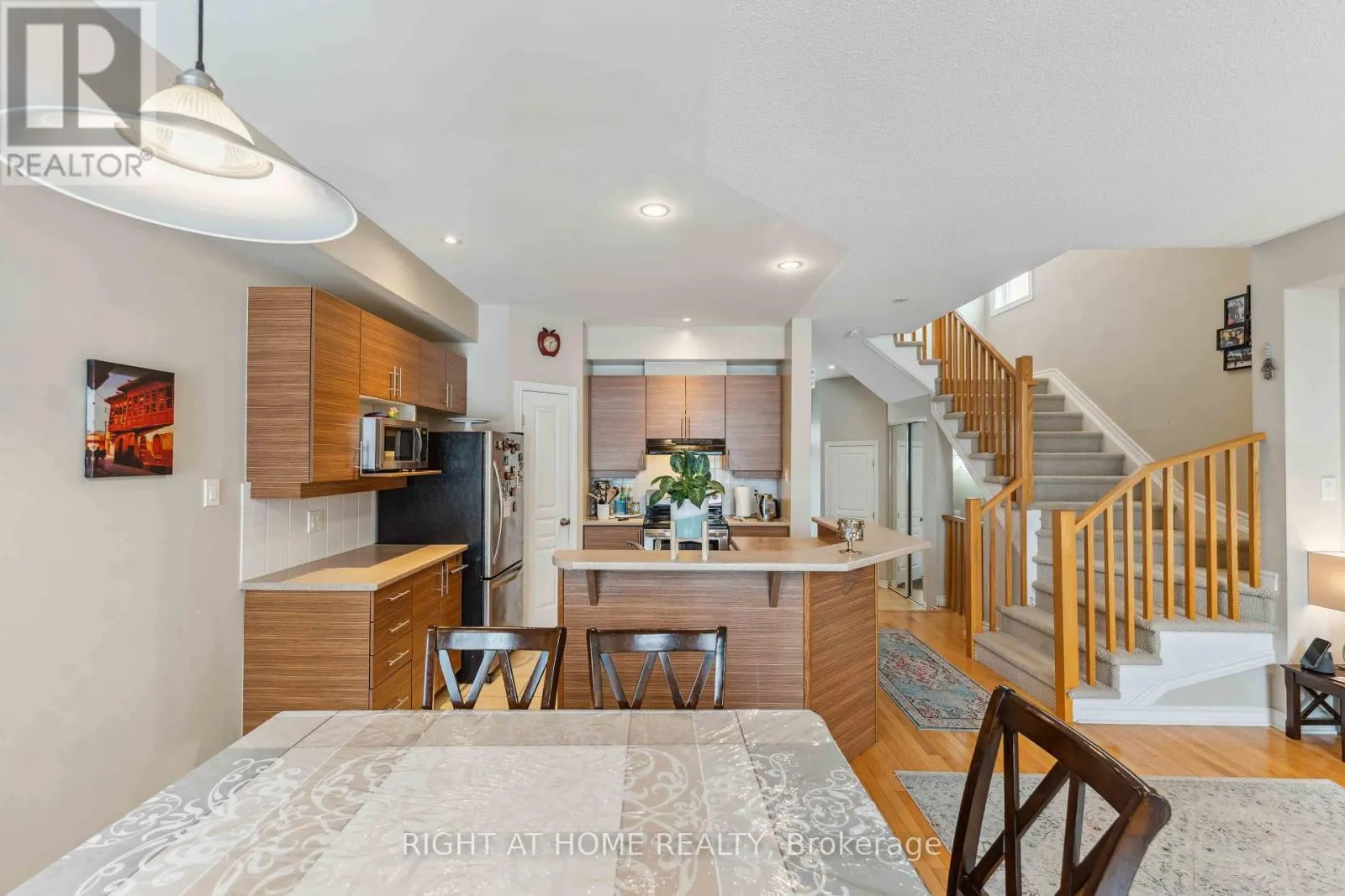300 COOKS MILL CRESCENT