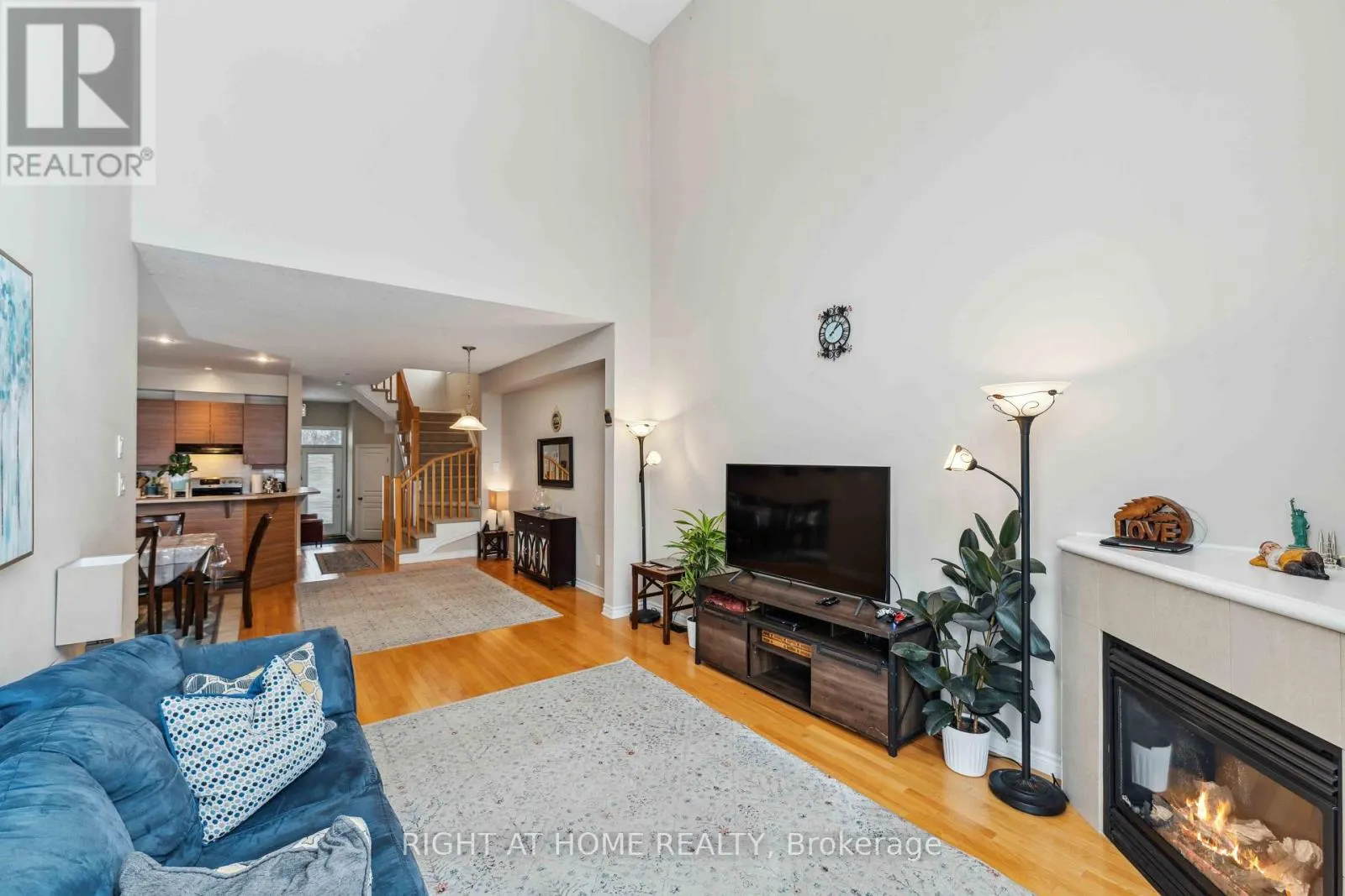 300 COOKS MILL CRESCENT