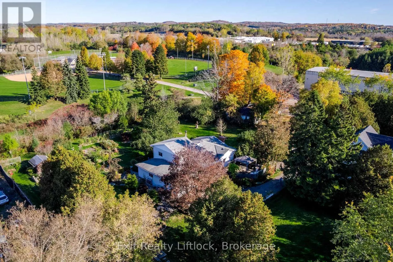651 & 653 COTTESMORE AVENUE