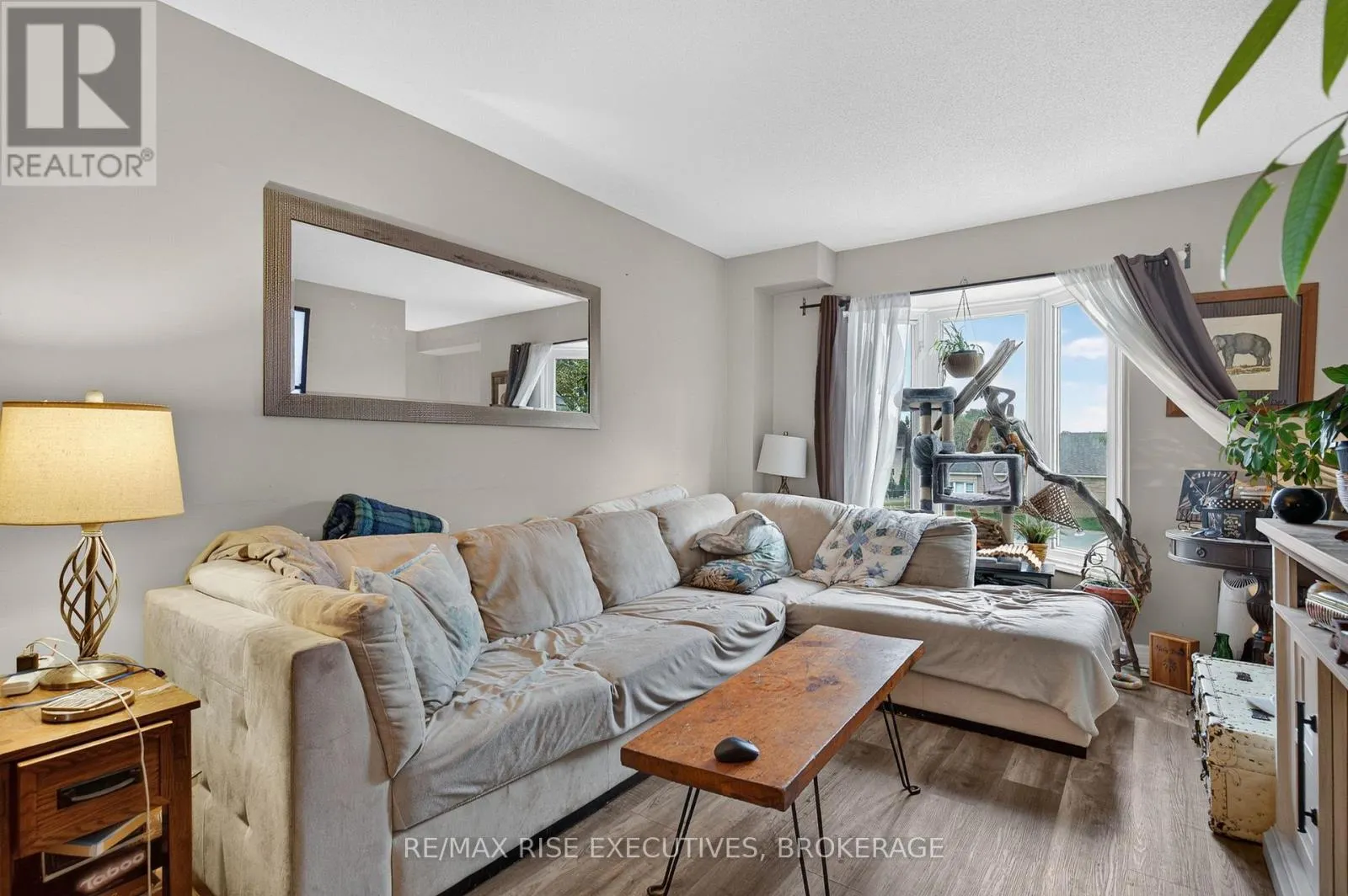 17 - 870 WINCHESTER LANE #17