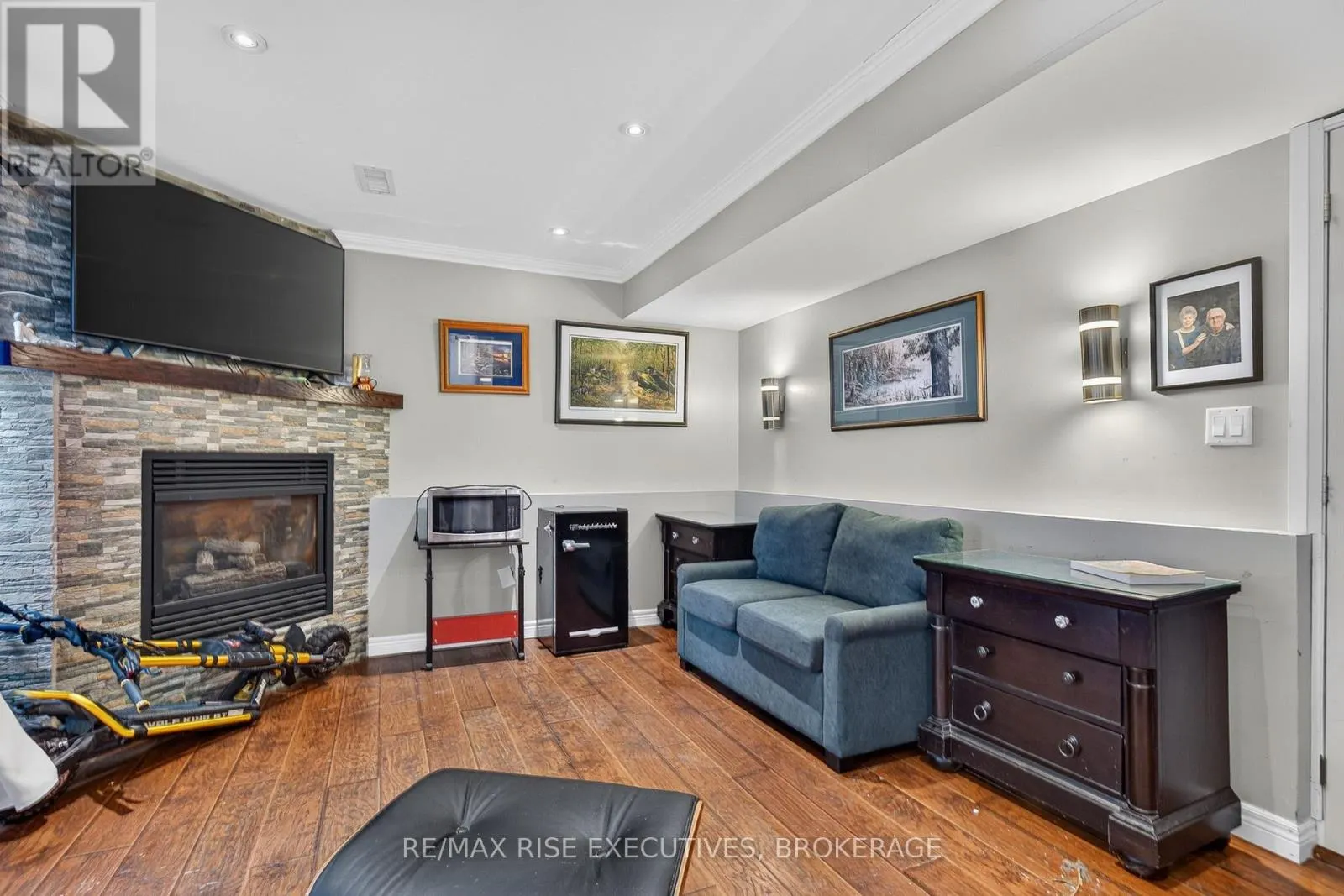 17 - 870 WINCHESTER LANE #17