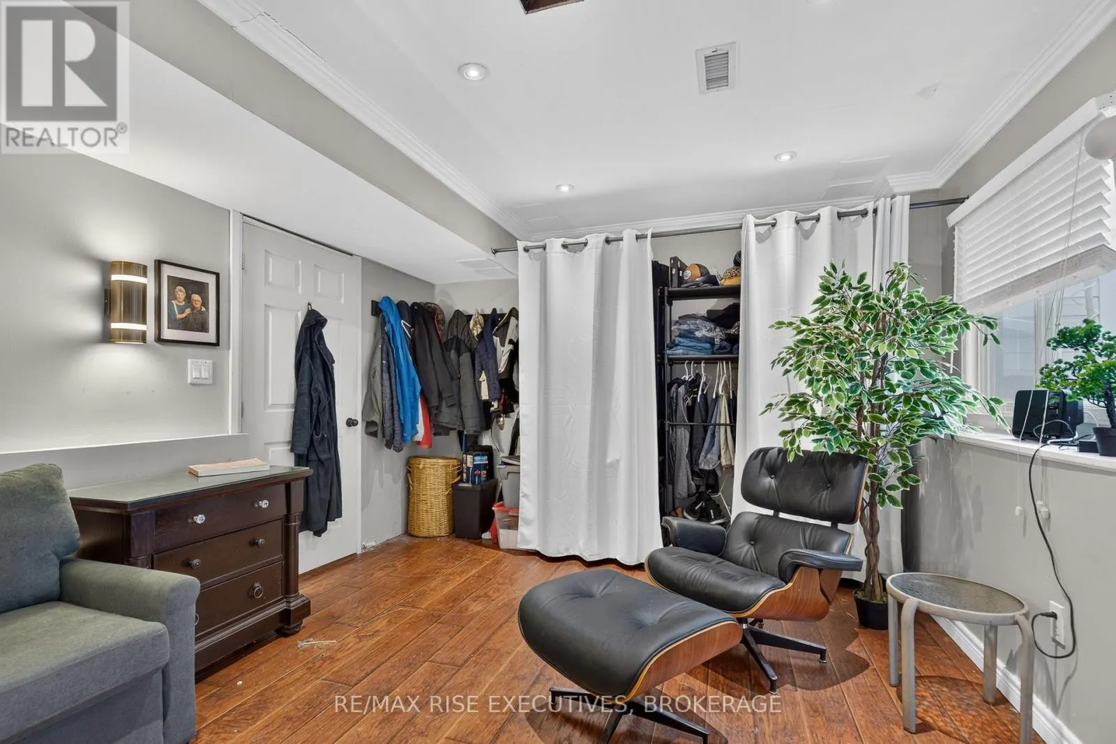 17 - 870 WINCHESTER LANE #17