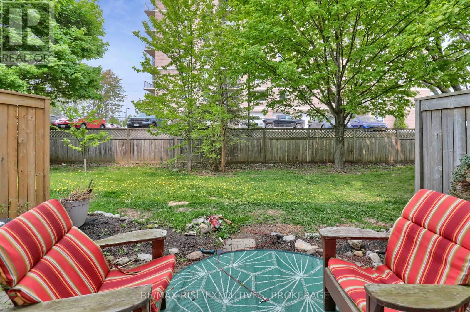 17 - 870 WINCHESTER LANE #17