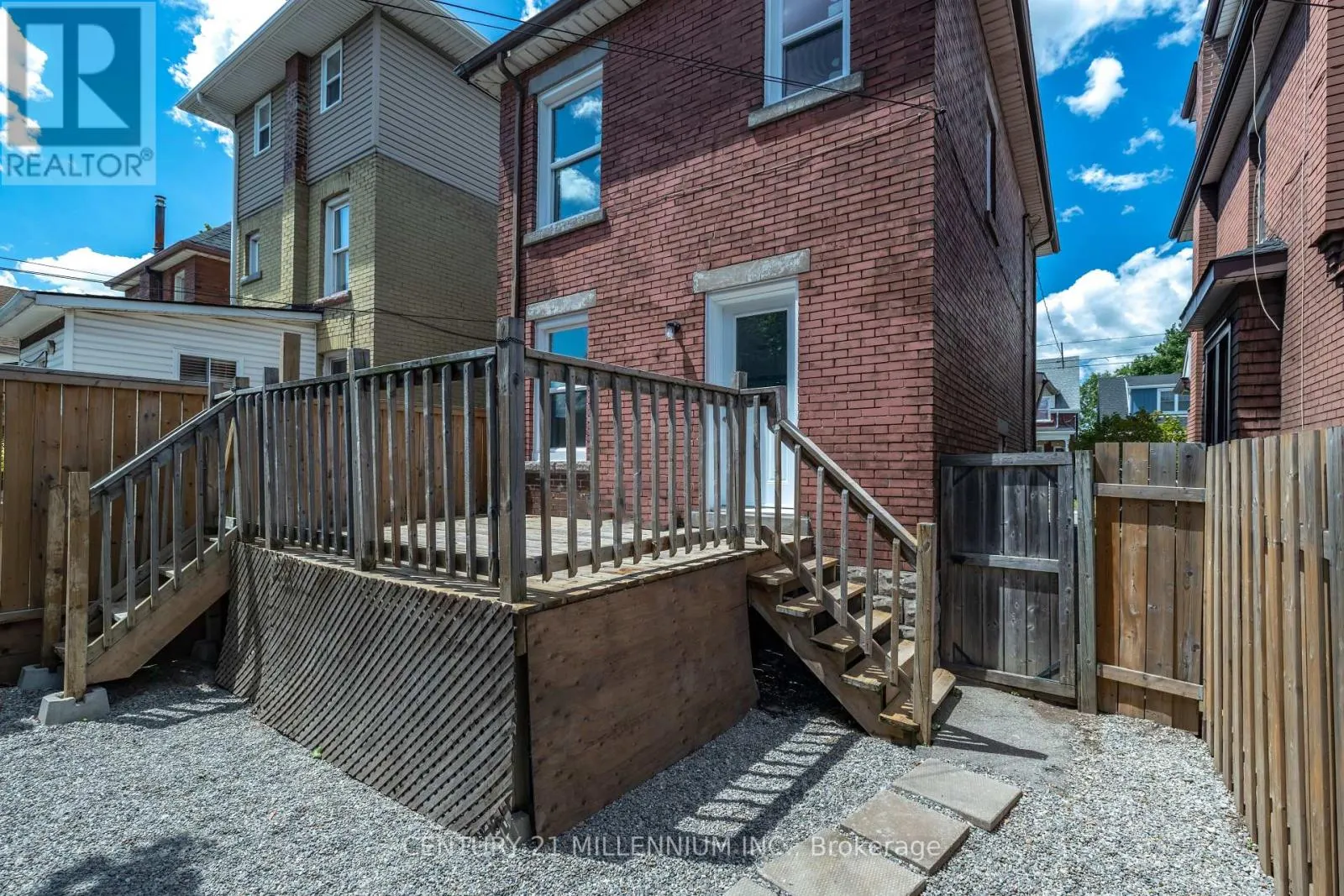 242 BALMORAL AVENUE N