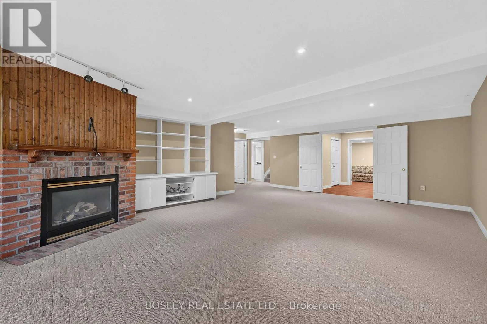12 - 58 GLENDALE AVENUE #12