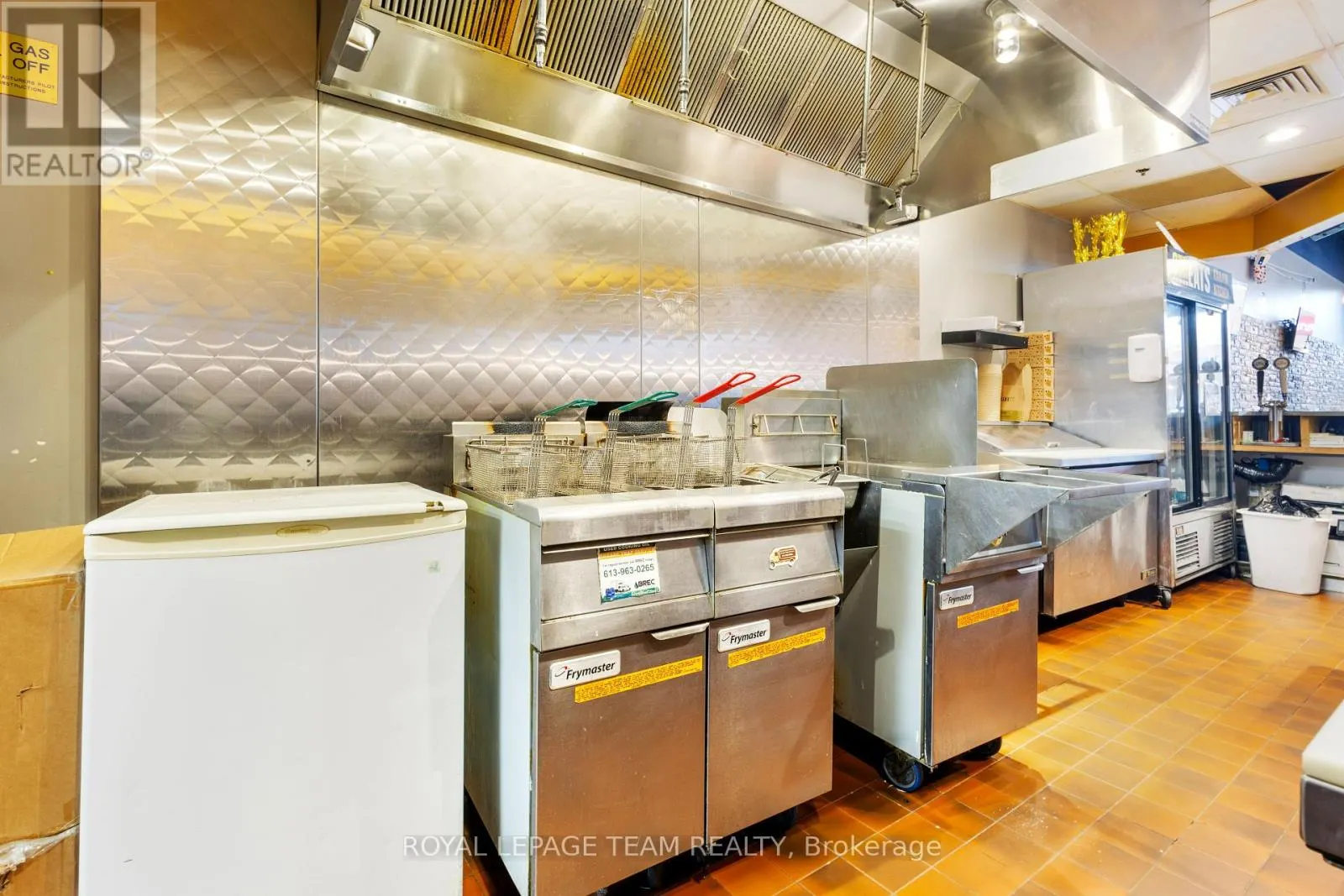 #7 - 484 HAZELDEAN ROAD