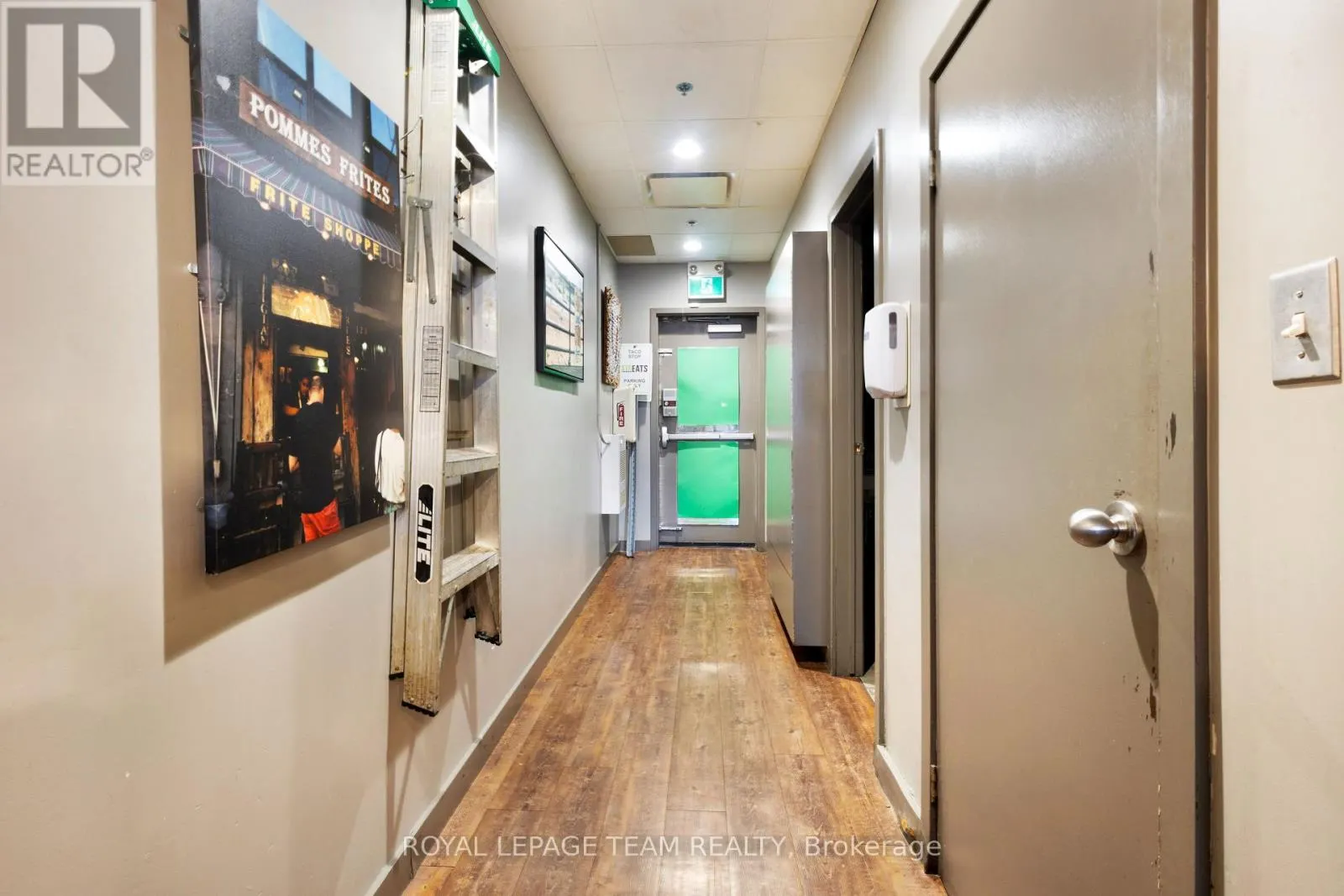 #7 - 484 HAZELDEAN ROAD