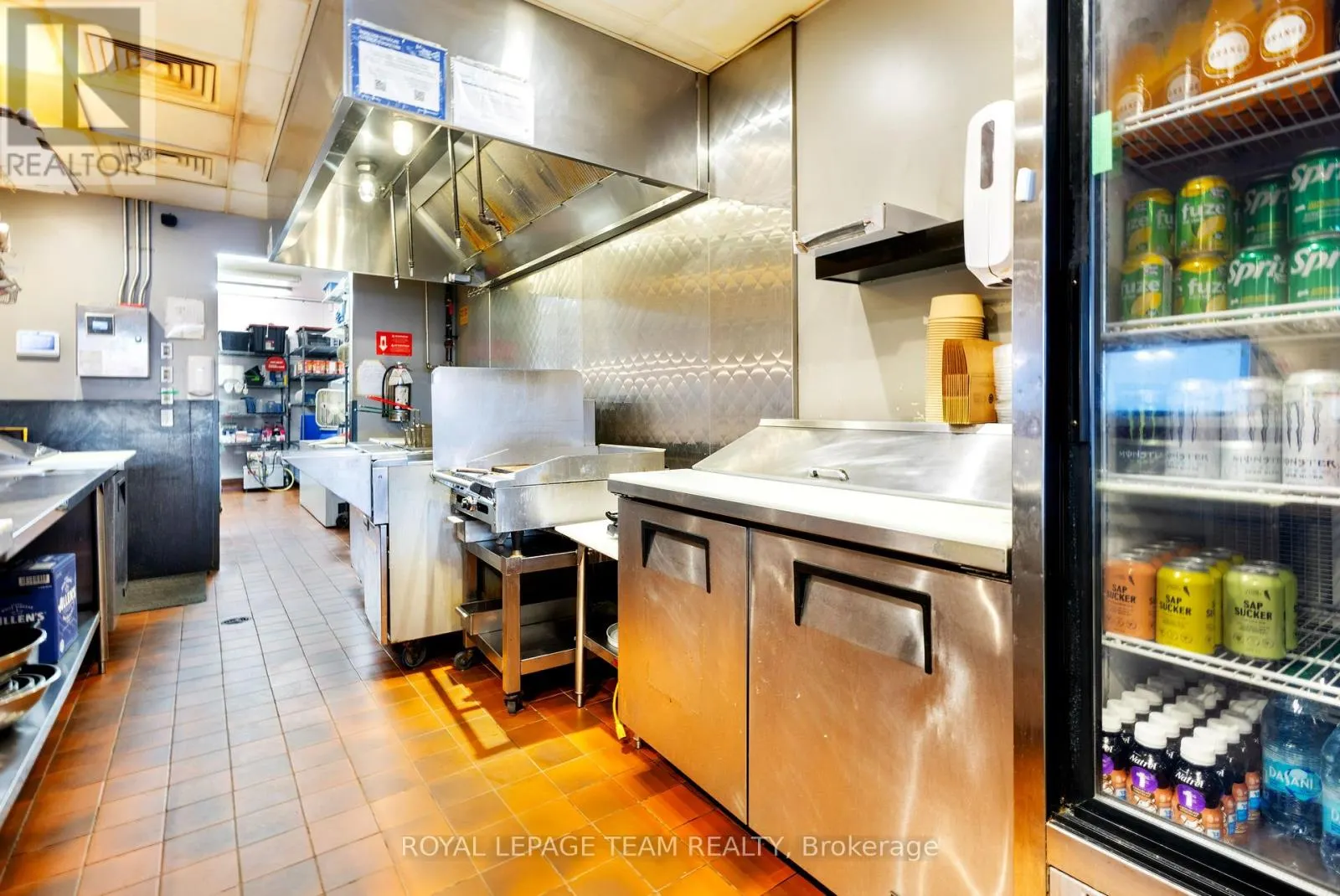 #7 - 484 HAZELDEAN ROAD