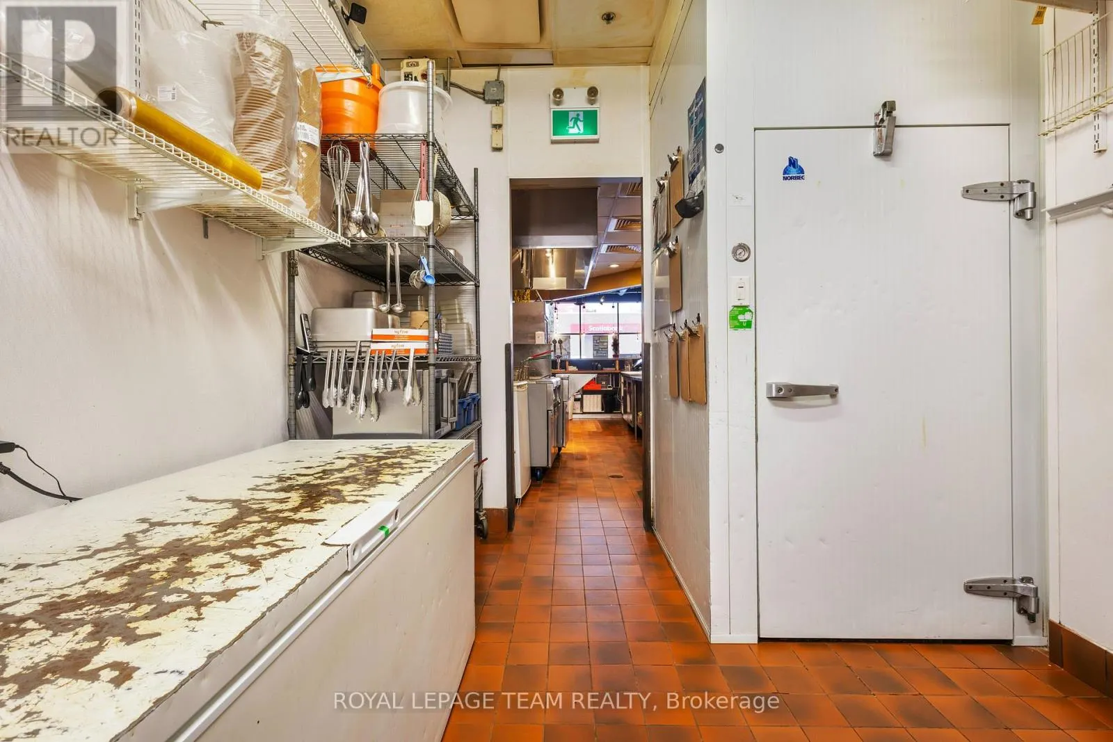 #7 - 484 HAZELDEAN ROAD