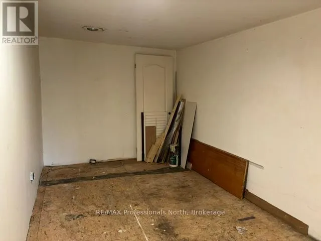 3044 GELERT ROAD