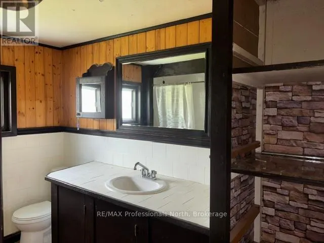 3044 GELERT ROAD