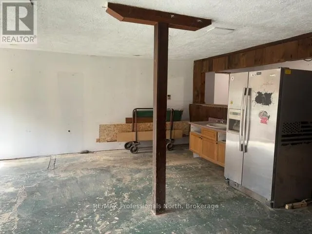 3044 GELERT ROAD