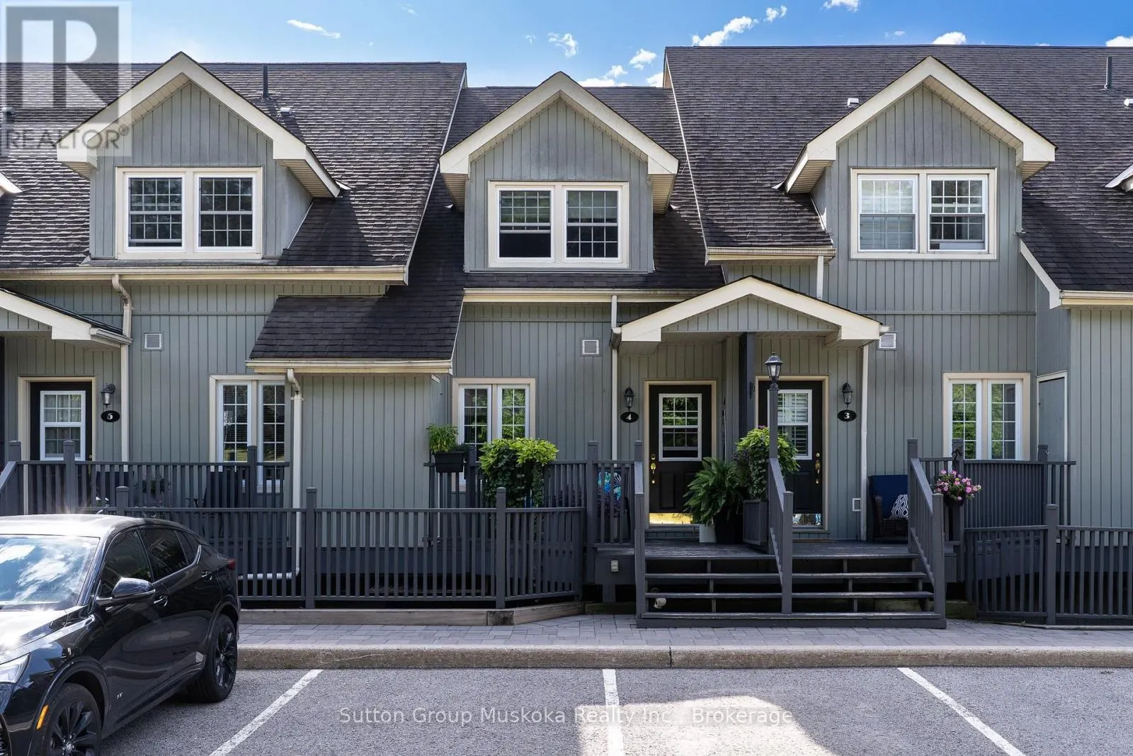 4 - 44 KING WILLIAM STREET #4