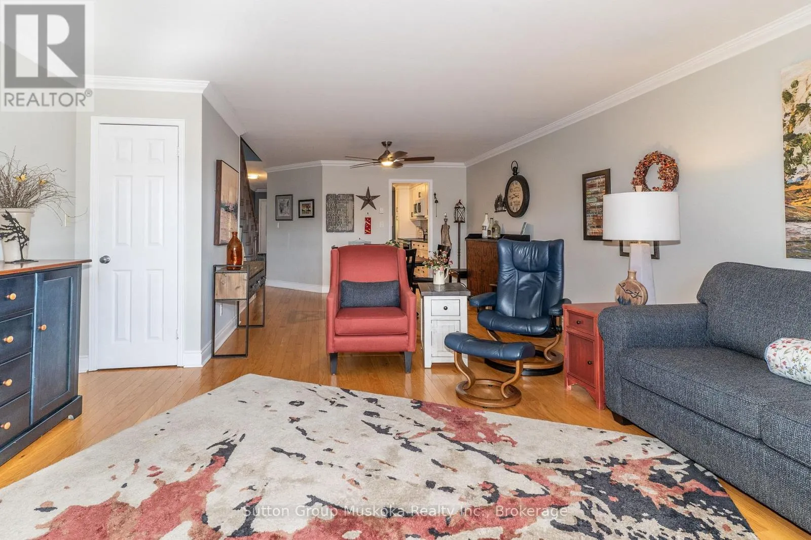 4 - 44 KING WILLIAM STREET #4