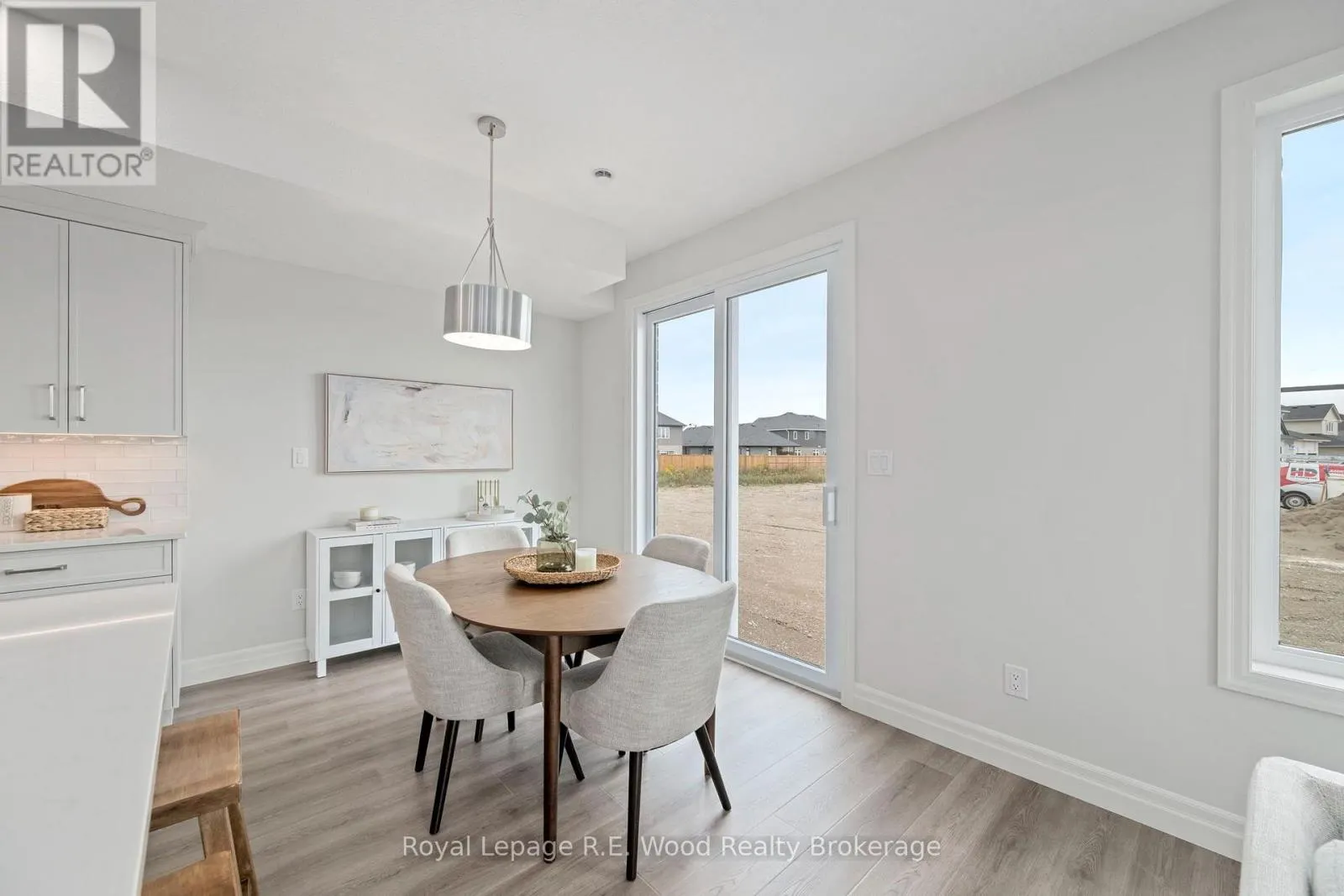 5 HOYLAKE ROAD