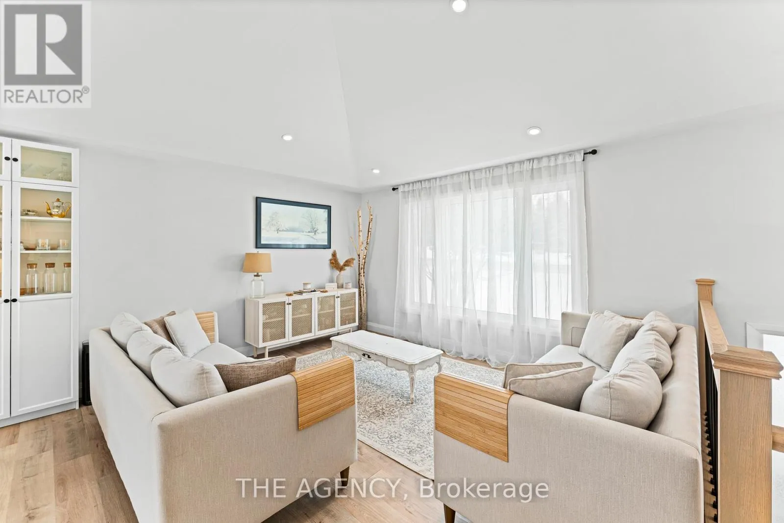 503 WELLINGTON 7 ROAD