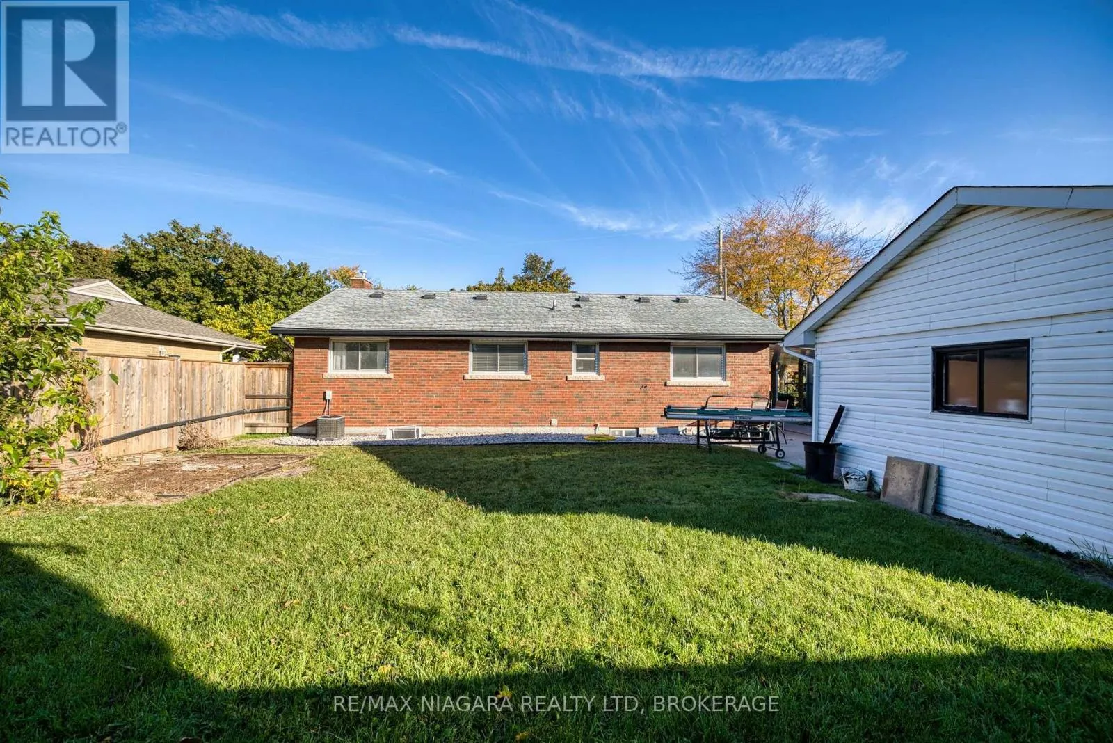 6 BROADMORE AVENUE