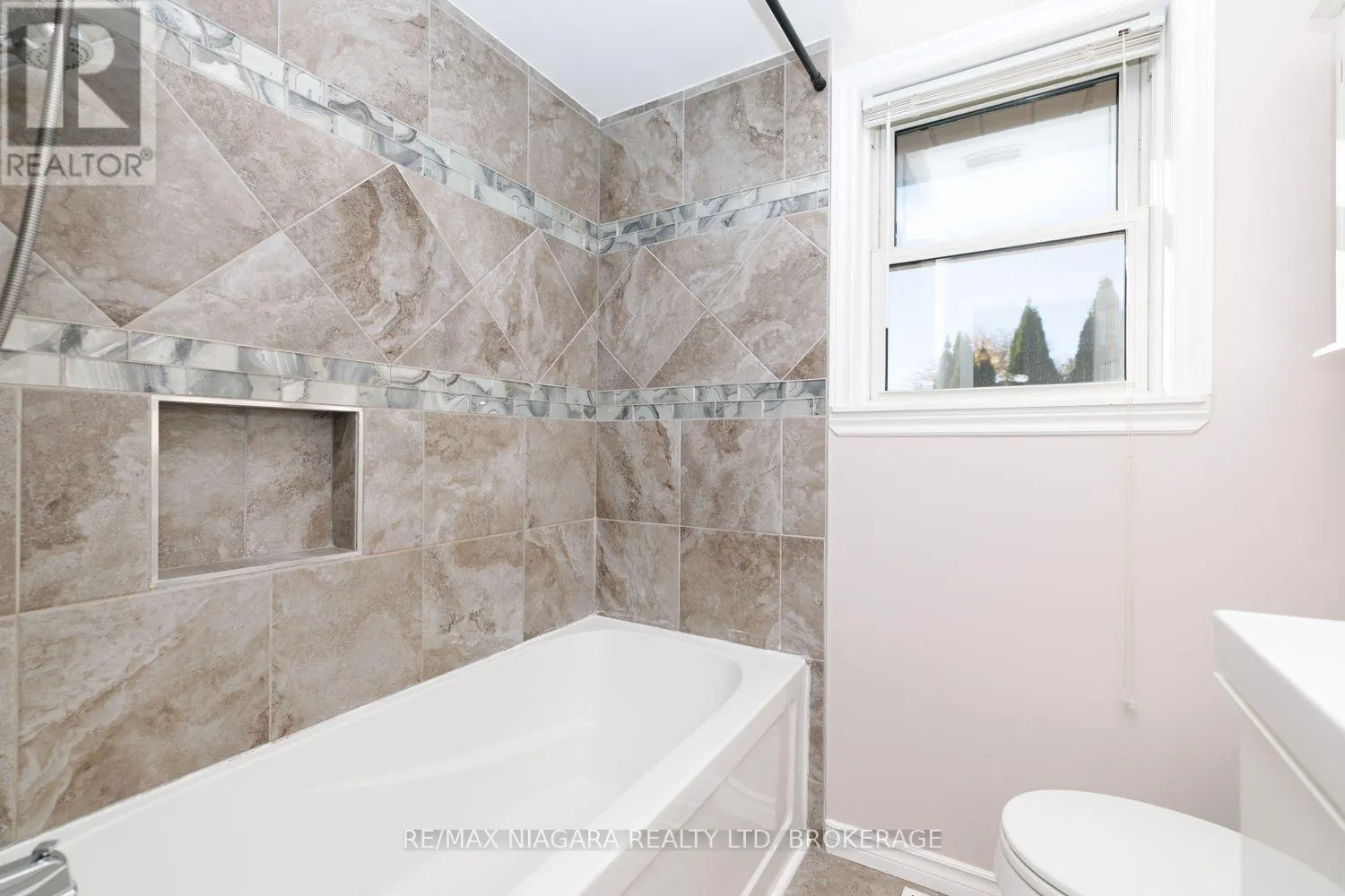 6 BROADMORE AVENUE