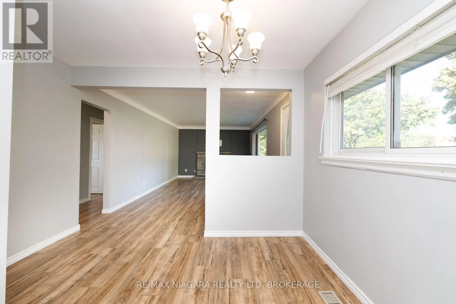 6 BROADMORE AVENUE