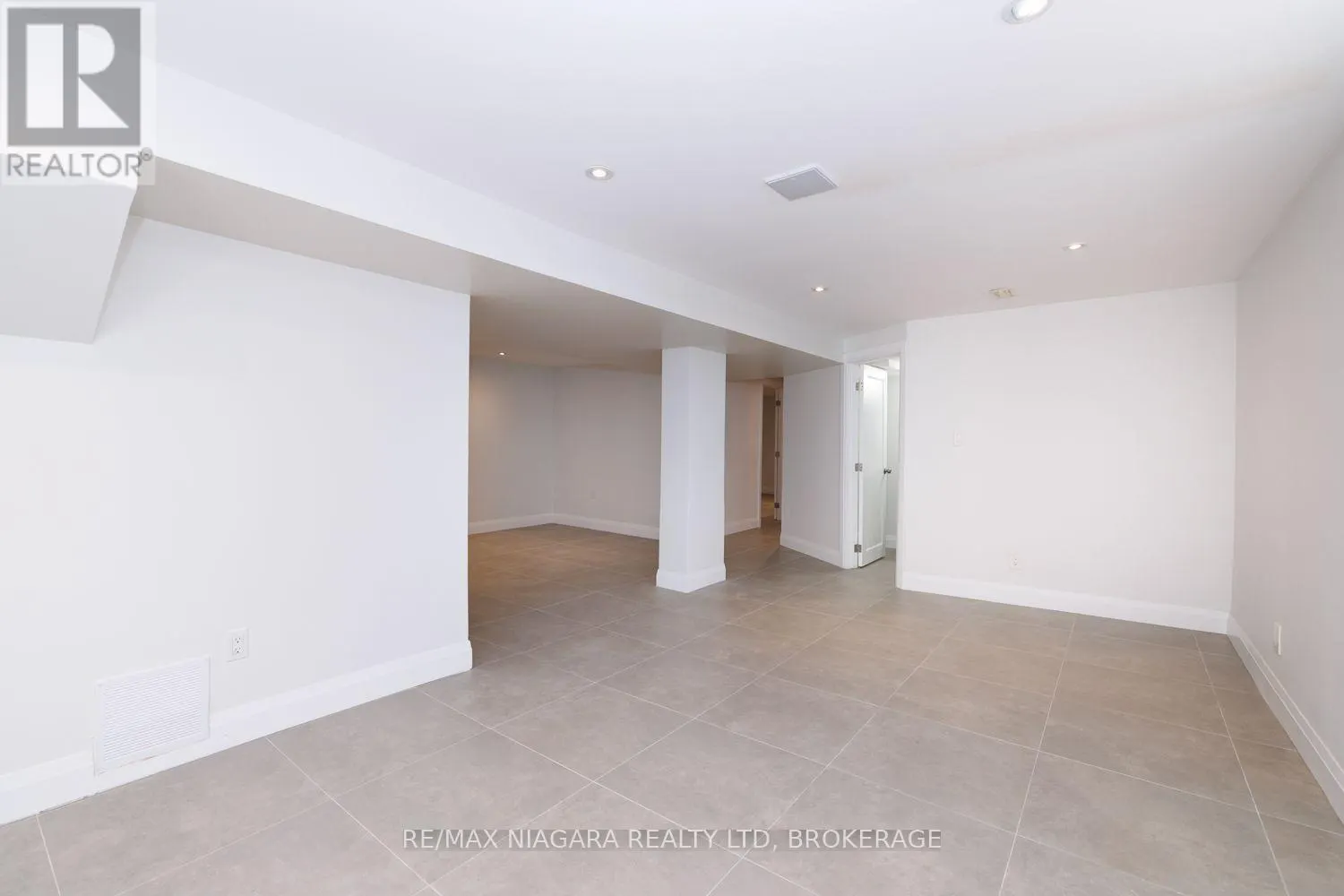 6 BROADMORE AVENUE