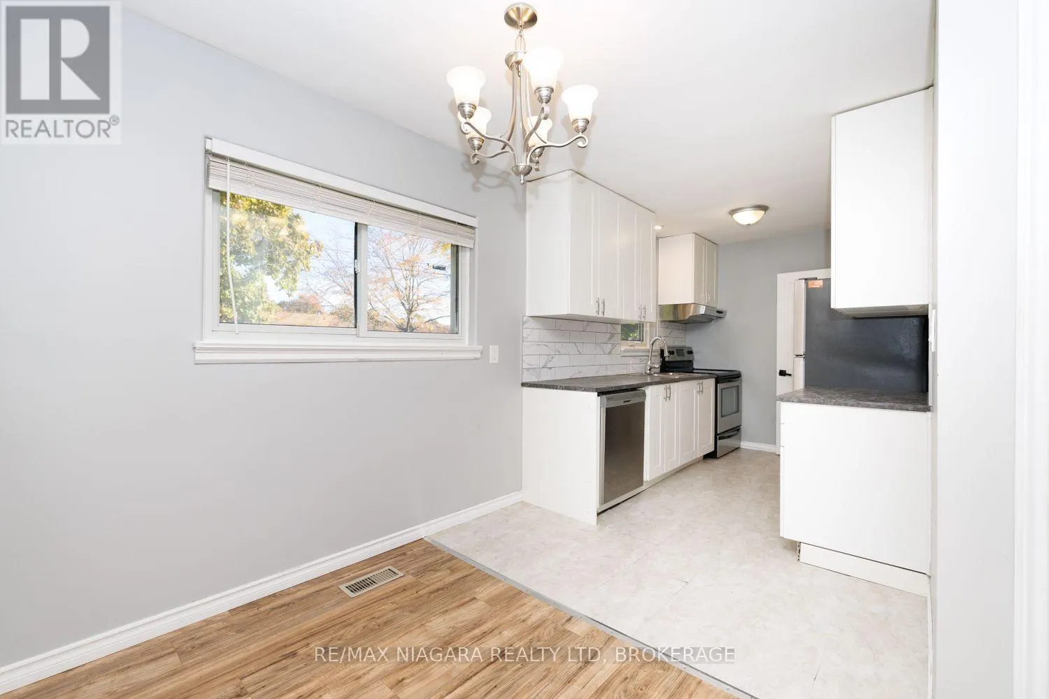 6 BROADMORE AVENUE