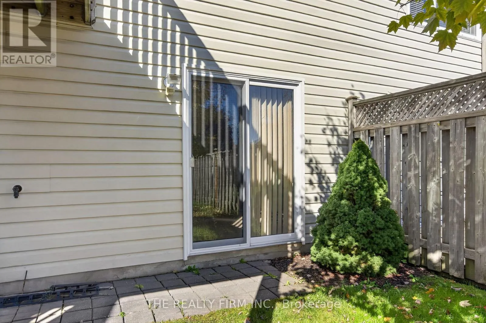 941 THISTLEDOWN WAY