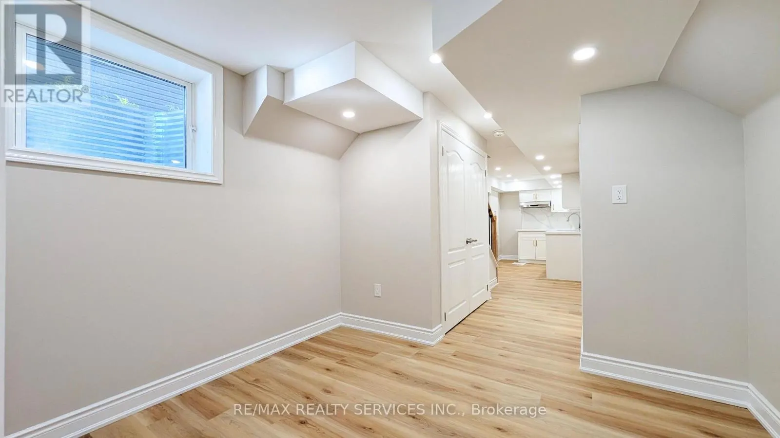 BASMENT - 21 KEELSON STREET