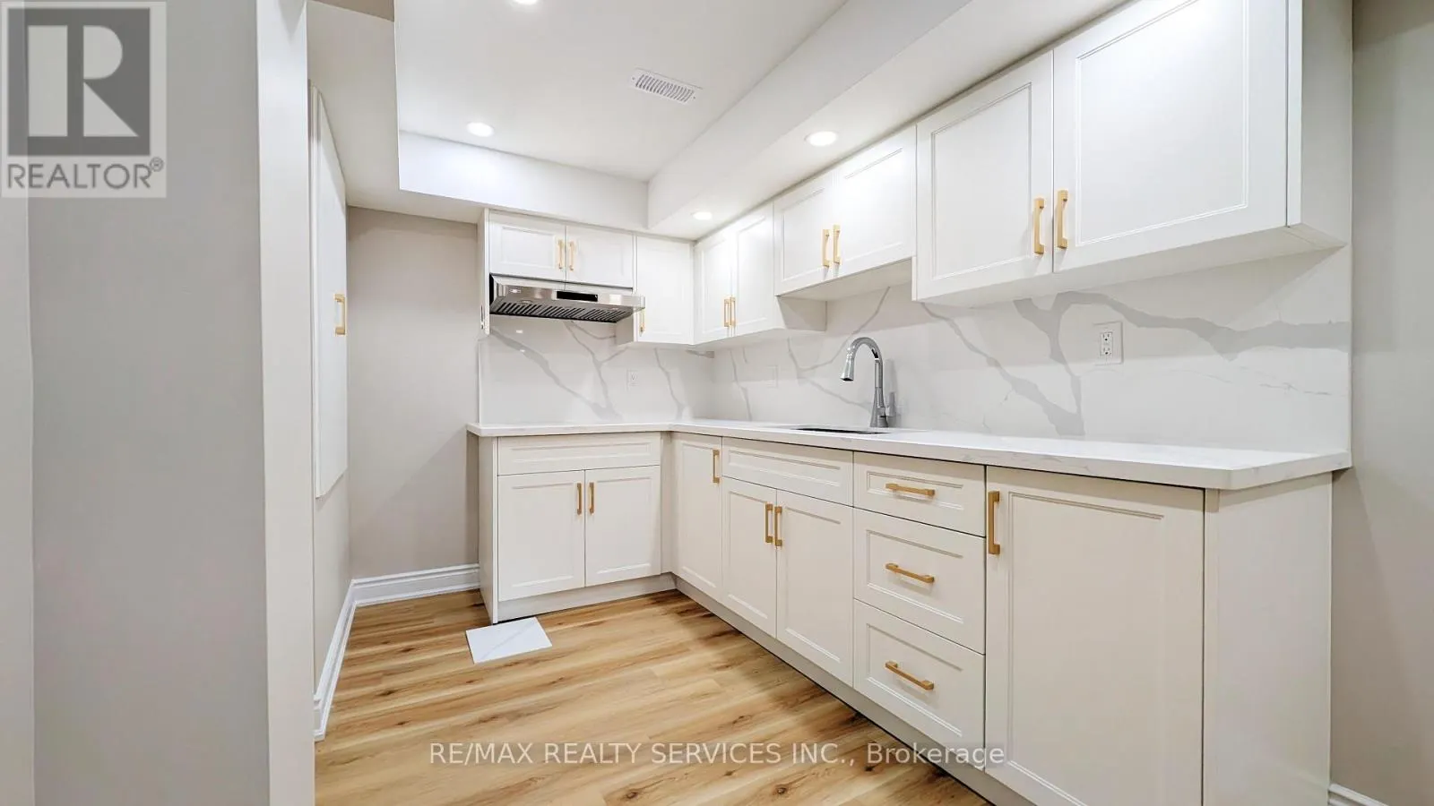 BASMENT - 21 KEELSON STREET