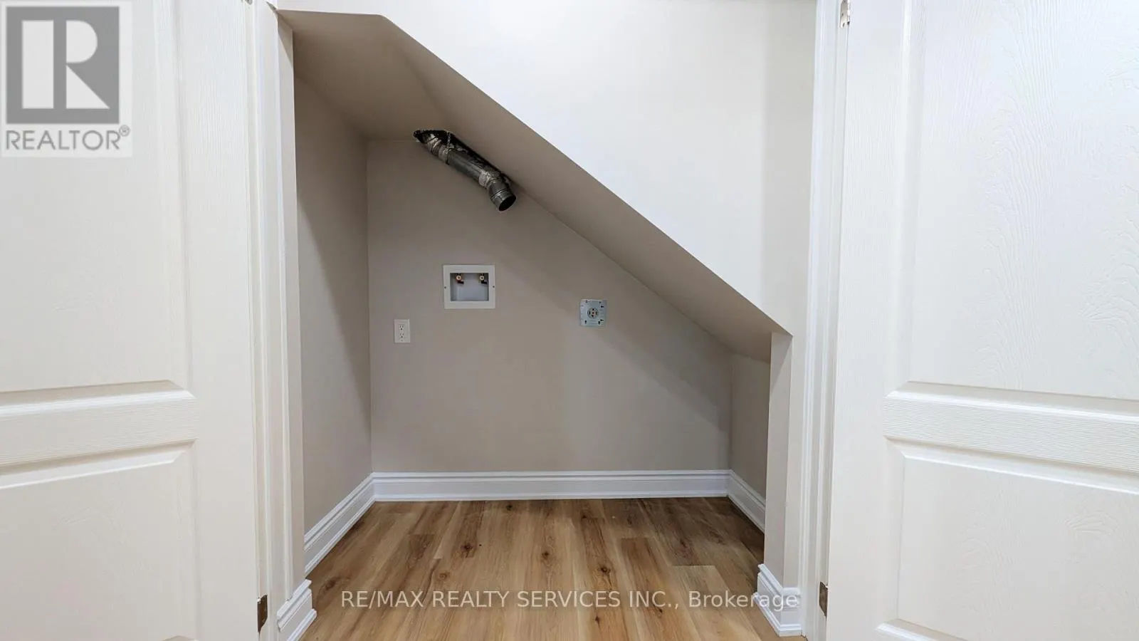 BASMENT - 21 KEELSON STREET